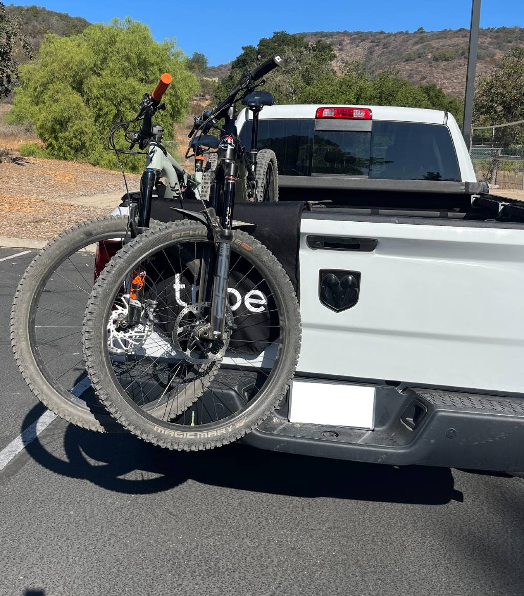 Bike rack best sale for truck tailgate